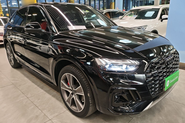 奥迪Q5L Sportback 2022款 改款 45 TFSI 豪华型车身外观3