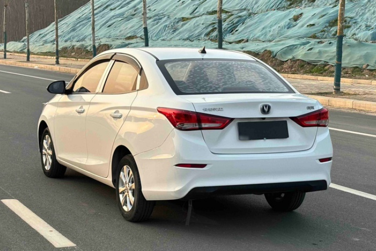 长安 悦翔 2019款 1.4L 手动舒适型 国VI车身外观6003