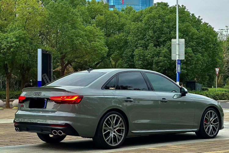 奥迪S4 2022款 S4 3.0TFSI车身外观6006