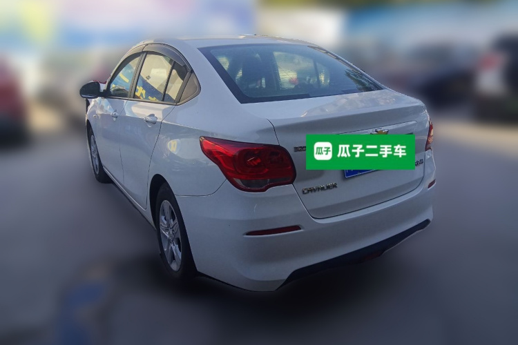 雪佛兰 科沃兹 2019款 320 自动欣享天窗版车身外观5