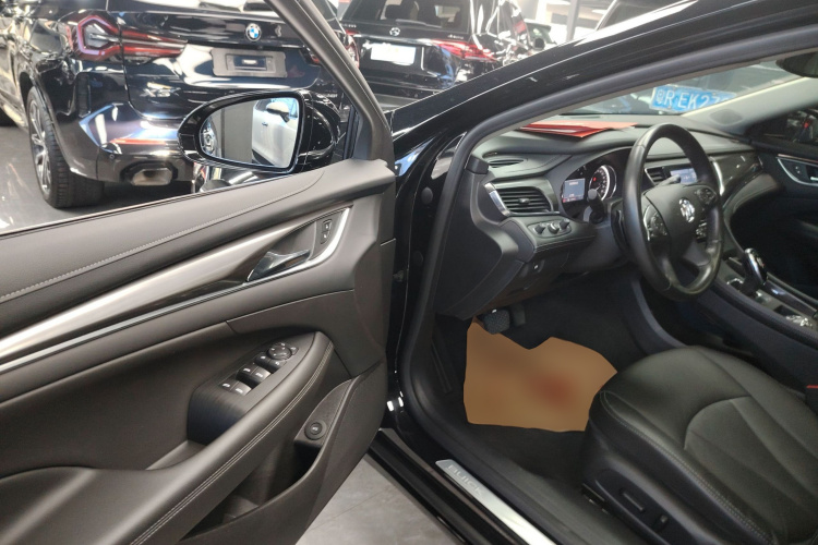 别克 君越 2022款 652T 豪华型中控内饰20