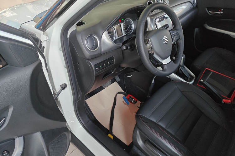 铃木 维特拉 2016款 1.4T 自动四驱旗舰型中控内饰20