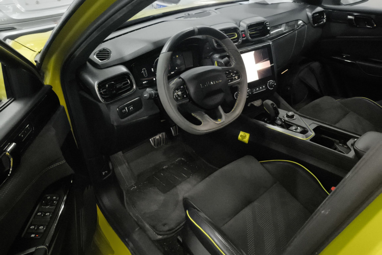 领克03 2021款 03+ 2.0TD 自动驭风版中控内饰20