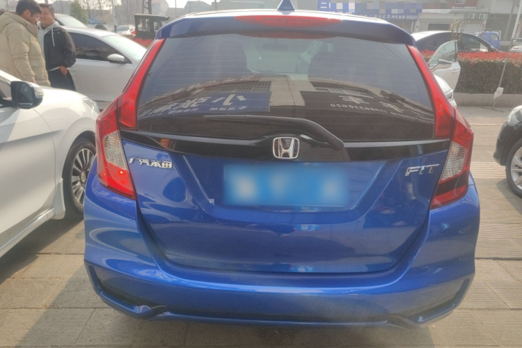 本田 飞度 2018款 1.5L CVT舒适天窗版车身外观6