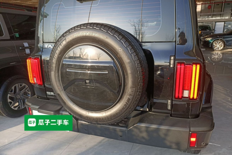 坦克300 2021款 城市版 2.0T 很有型车身外观6