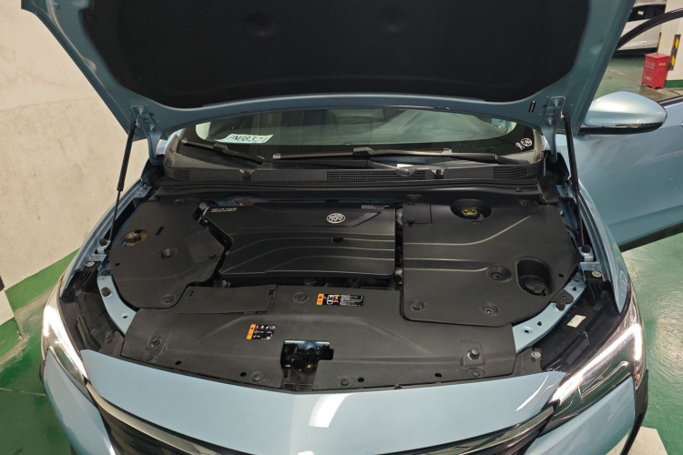 别克 微蓝6 2020款 插电混动 互联智享型机舱底盘24