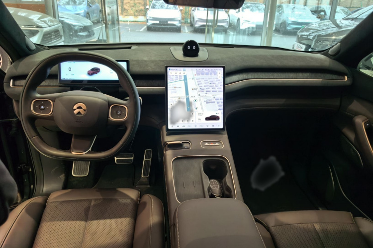 蔚来EC7 2024款 75kWh中控内饰7003