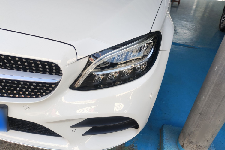 奔驰C级 2021款 C 260 L 运动版局部细节36