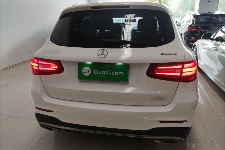 奔驰GLC 2017款 GLC 260 4MATIC 动感型车身外观6