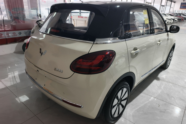 五菱汽车 五菱缤果 2025款 333km 灵犀互联款车身外观7