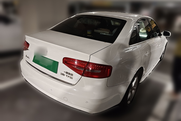 奥迪A4L 2015款 35 TFSI 自动标准型车身外观6005