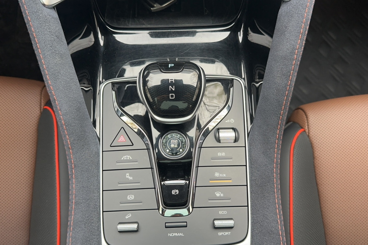 比亚迪 宋PLUS 2020款 1.5T 自动旗舰PLUS局部细节18