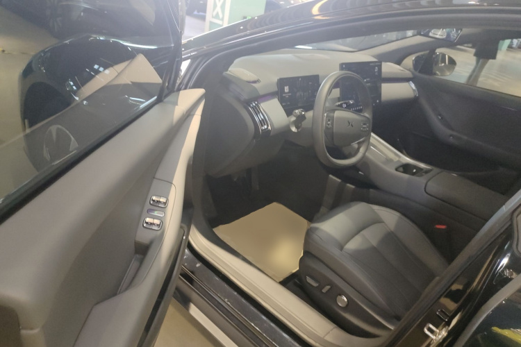 小鹏P7+ 2024款 长续航 Max中控内饰7003