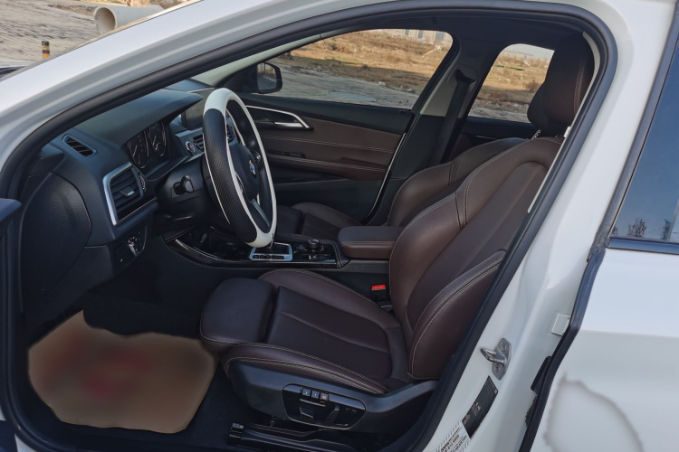 宝马1系 2020款 120i M运动套装局部细节19