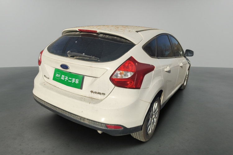 福特 福克斯 2012款 两厢 1.6L 手动舒适型车身外观7