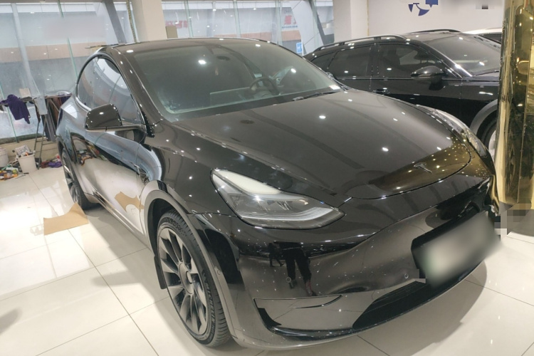 特斯拉 Model Y 2022款 改款 后轮驱动版车身外观3