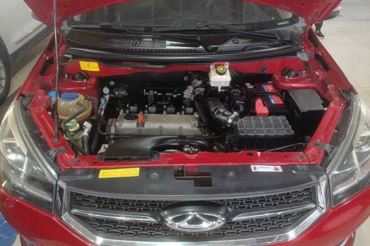 奇瑞 瑞虎3X 2018款 1.5L 自动精英版机舱底盘24