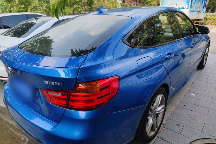 宝马3系GT 2014款 328i 设计套装型车身外观6004