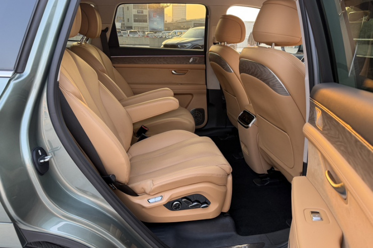 鸿蒙智行 问界M7 2022款 1.5T 后驱舒适版中控内饰7002