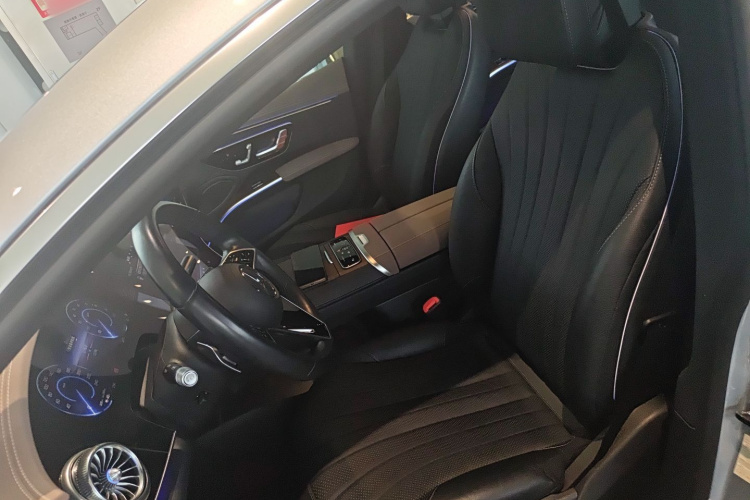 奔驰EQS 2023款 450+ 先锋版中控内饰19