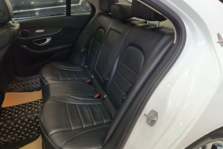 奔驰C级 2018款 C 200 L 运动版中控内饰21