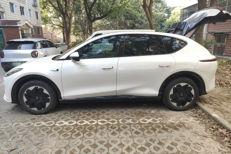 智己汽车 智己LS7 2023款 100kWh Lux后驱版车身外观6003