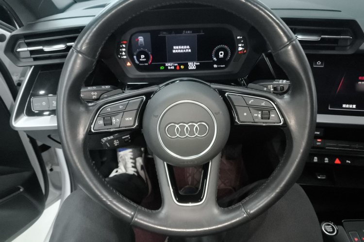 奥迪A3 2021款 Sportback 35 TFSI 时尚致雅型中控内饰13