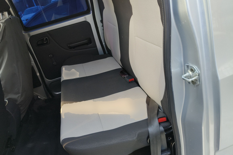 长安凯程 长安星卡 2023款 1.5L GDI 双排2.55米载货汽车舒适型中控内饰21