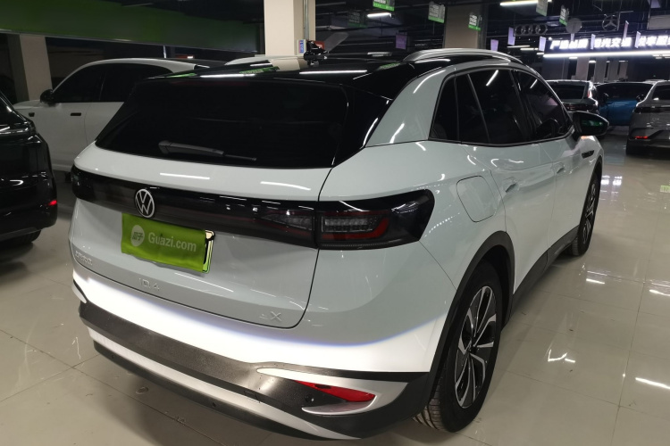 大众 ID.4 X 2023款 纯净智享版车身外观7