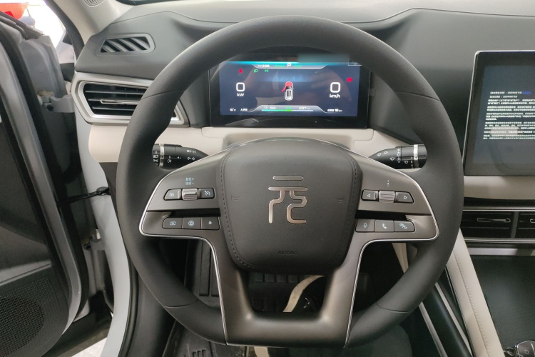 比亚迪 元UP 2024款  401KM 活力版局部细节13