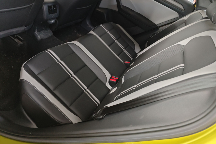 大众 T-ROC探歌 2023款 300TSI DSG两驱星光版中控内饰7004