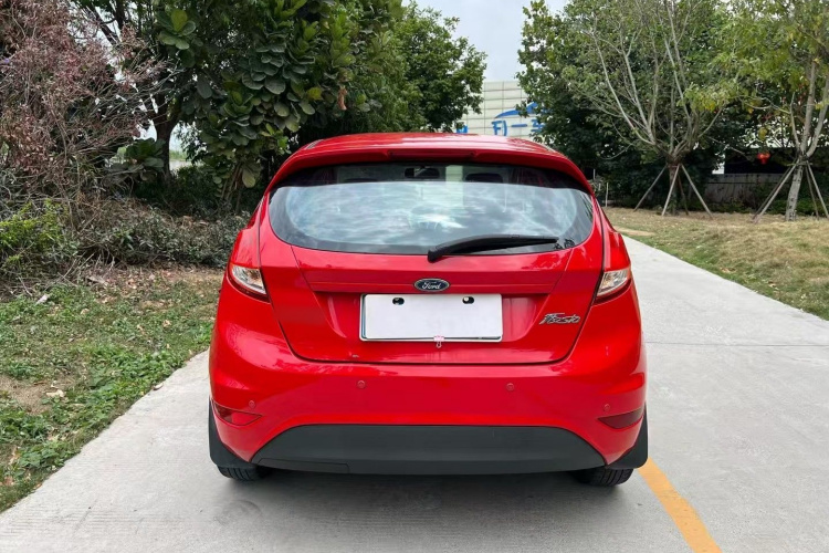 福特 嘉年华 2013款 两厢 1.5L 自动时尚型车身外观6007