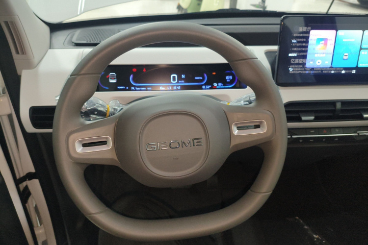 吉利银河 2024款 熊猫mini 200km 耐力熊局部细节13