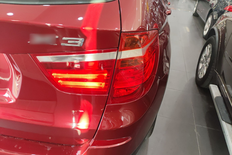 宝马X3(进口) 2013款 改款 xDrive20i 豪华型车身外观9