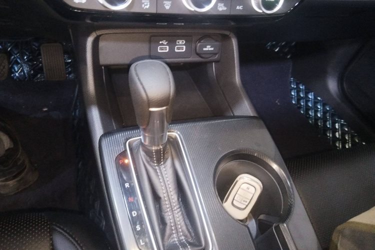 本田 思域 2022款 240TURBO CVT劲动版局部细节18