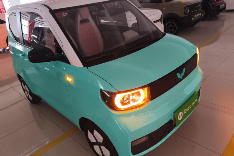 五菱汽车 宏光MINIEV 2021款 马卡龙臻享款 磷酸铁锂车身外观3