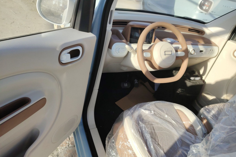 奔腾小马 2026款 222km 萌趣马 Plus中控内饰20