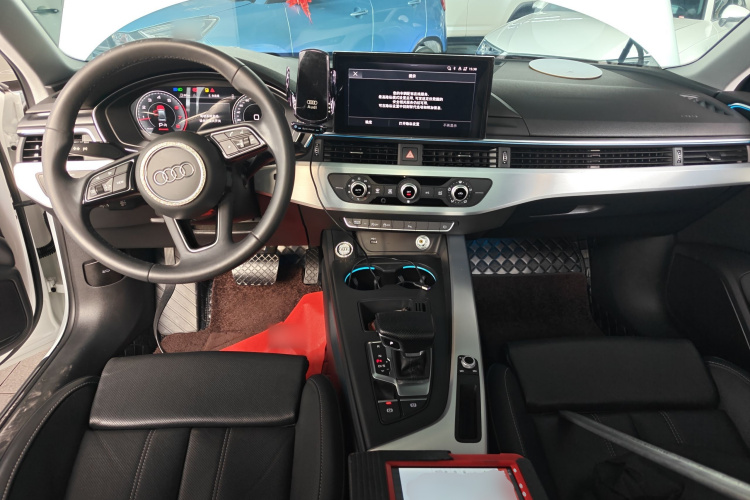 奥迪A4L 2023款 40 TFSI 时尚动感型中控内饰7002