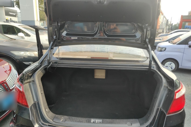 长安 逸动 2015款 1.6L 自动豪华型机舱底盘23