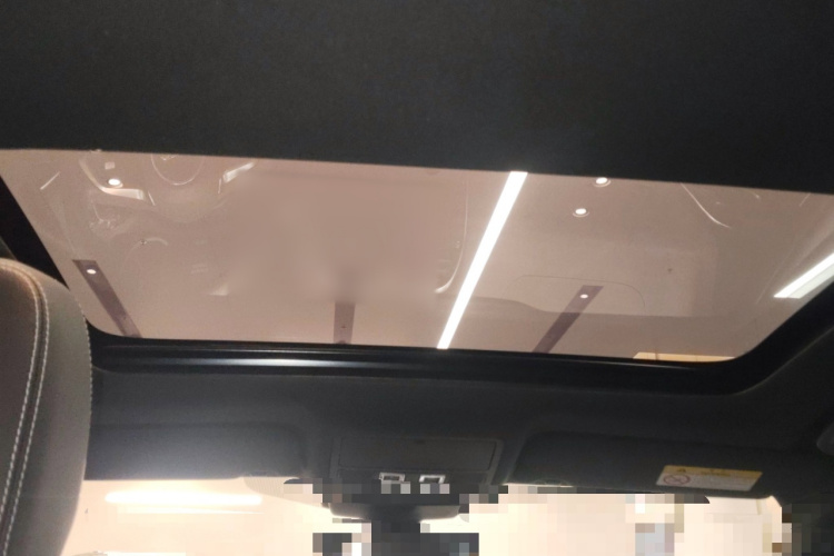 捷豹XEL 2020款 2.0T 200PS R-DYNAMIC S进取运动版中控内饰22