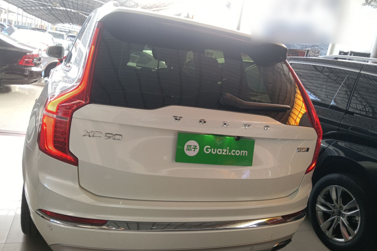 沃尔沃XC90 2021款 B5 智行豪华版 5座车身外观6