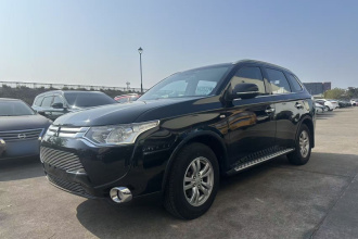 三菱 欧蓝德(进口) 2014款 2.0L 两驱运动超值版 5座