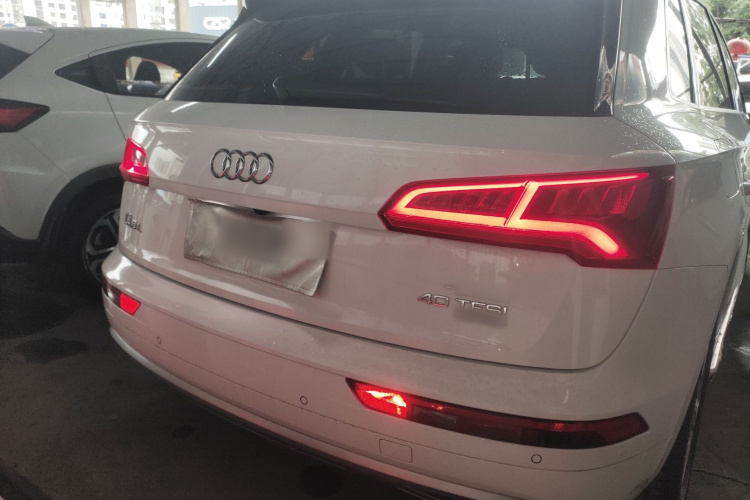 奥迪Q5L 2018款 40 TFSI 荣享进取型 国V车身外观6