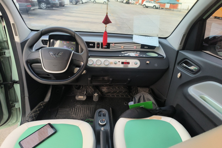 五菱汽车 宏光MINIEV 2022款 马卡龙臻享款 磷酸铁锂中控内饰7002