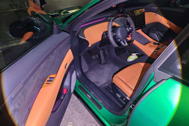 小米汽车 小米YU7 2025款 超长续航高性能四驱Max版中控内饰20