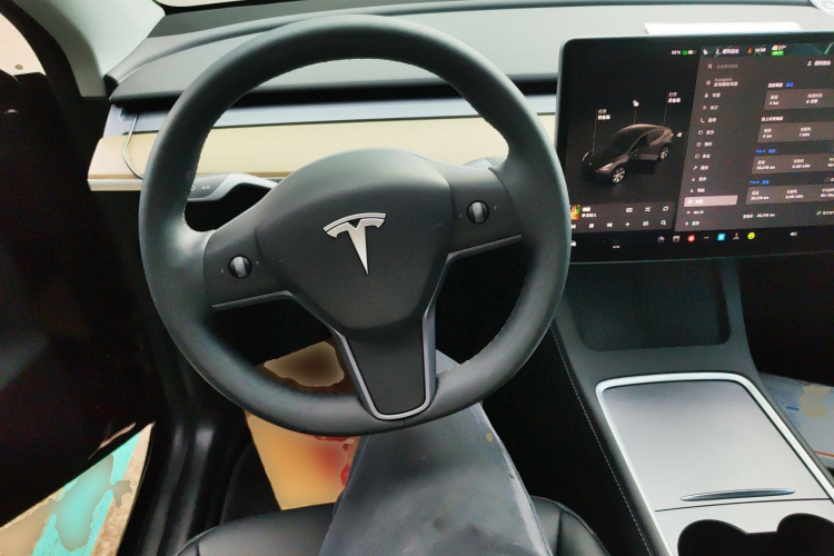 特斯拉 Model Y 2022款 改款 长续航全轮驱动版局部细节13