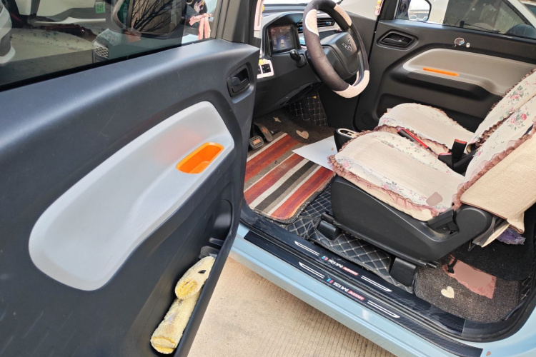 五菱汽车 宏光MINIEV 2020款 悦享款 磷酸铁锂中控内饰20