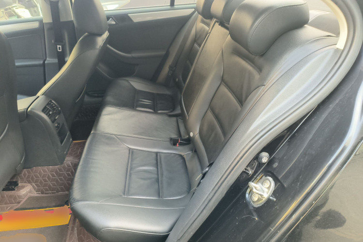 大众 速腾 2014款 1.6L 自动舒适型中控内饰21