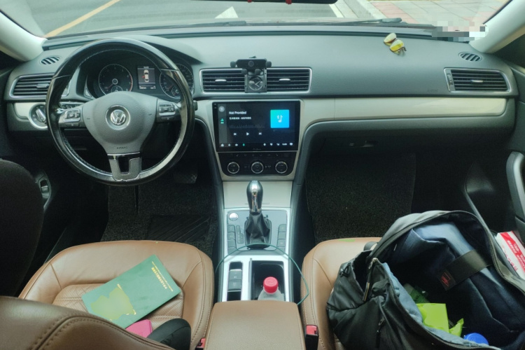 大众 帕萨特 2014款 1.8TSI DSG御尊版中控内饰12