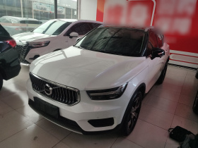 沃尔沃XC40 2020款 T3 智远豪华版